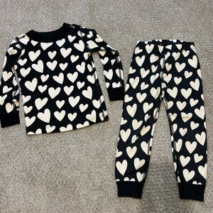 Hanna Andersson Kids Valentine's Day Heart Pajamas 2-piece Set, Long Sleeved, 10